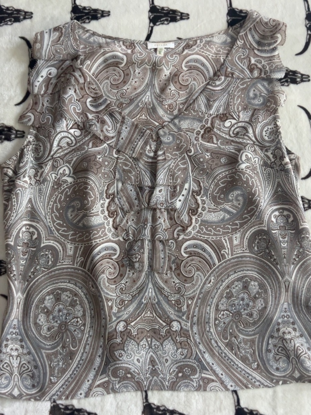 Escada 100% Silk Paisley Ruffle Sleeveless Blouse EU 42 (US 10/12)